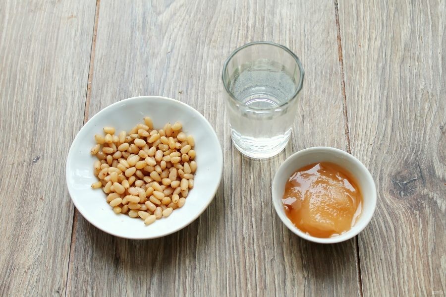 Кедровка – настойка самогона (водки, спирта) на кедровых орешках